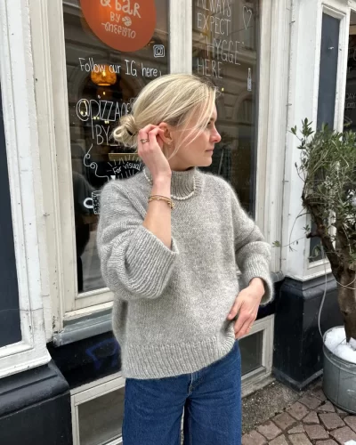 weekendsweaterhildesvag18_6251ee65-c143-45a0-82a5-c0f86a21aafb_1500x1500 Weekend Sweater - Billede 1